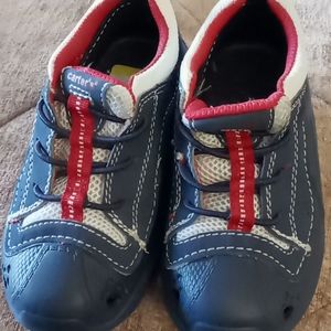 Boys cater running shoes